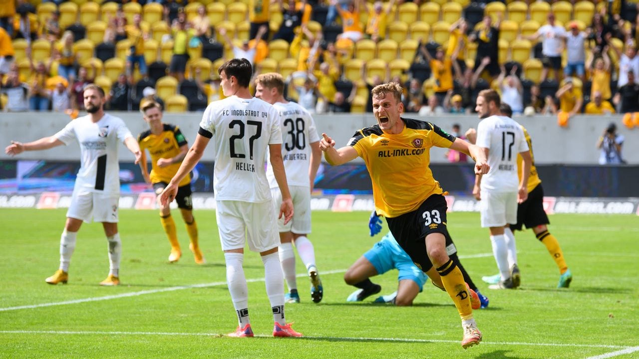 Dynamo-Profi Christoph Daferner traf gegen Ingolstadt doppelt. Dynamo-Profi Christoph Daferner traf gegen Ingolstadt doppelt.