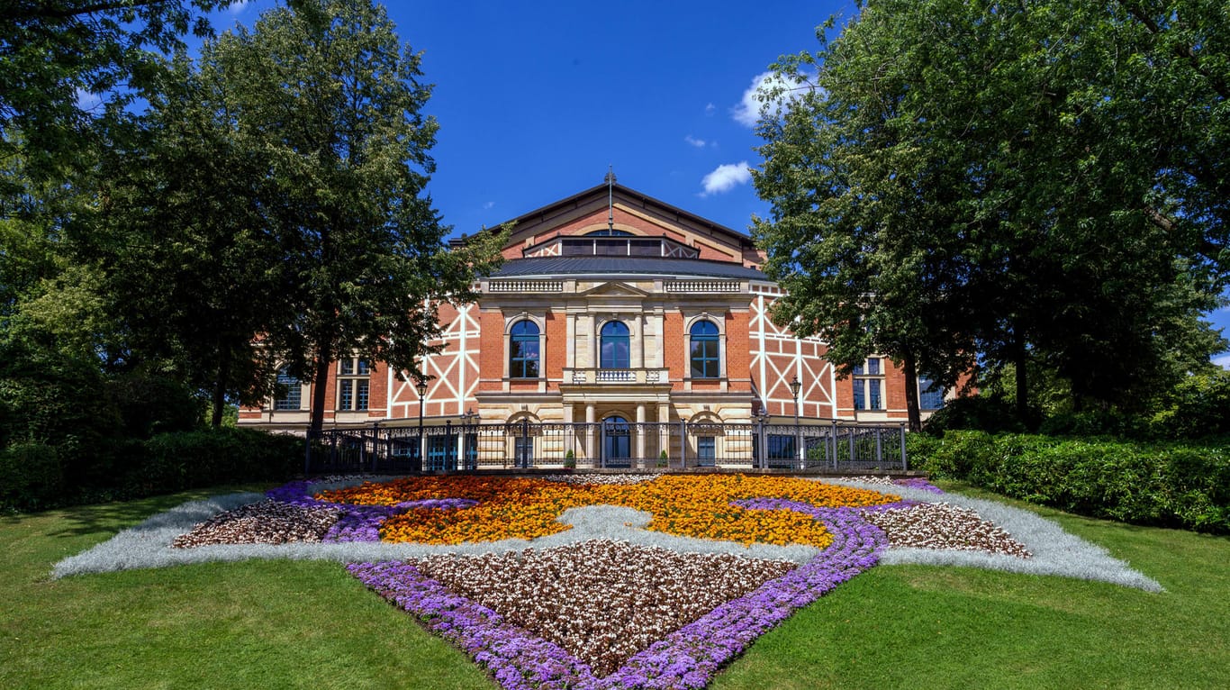 Das Richard-Wagner-Festspielhaus: Am Sonntag starten die Bayreuther Festspiele.