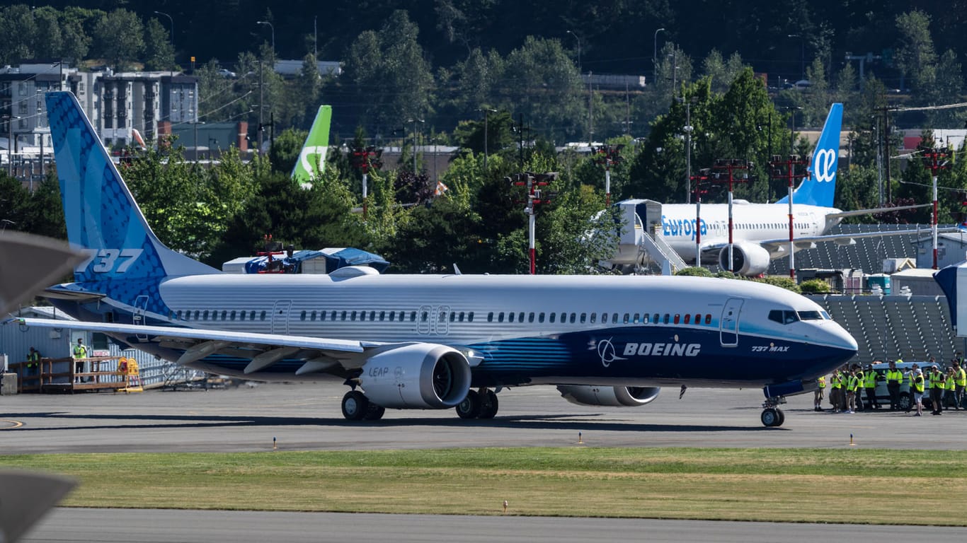 Boeing's 737 Max (Archivbild): Zwei Abstürze des Flugzeugmodells haben den Flugzeugbauer Boeing in Erklärungsnot gebracht.