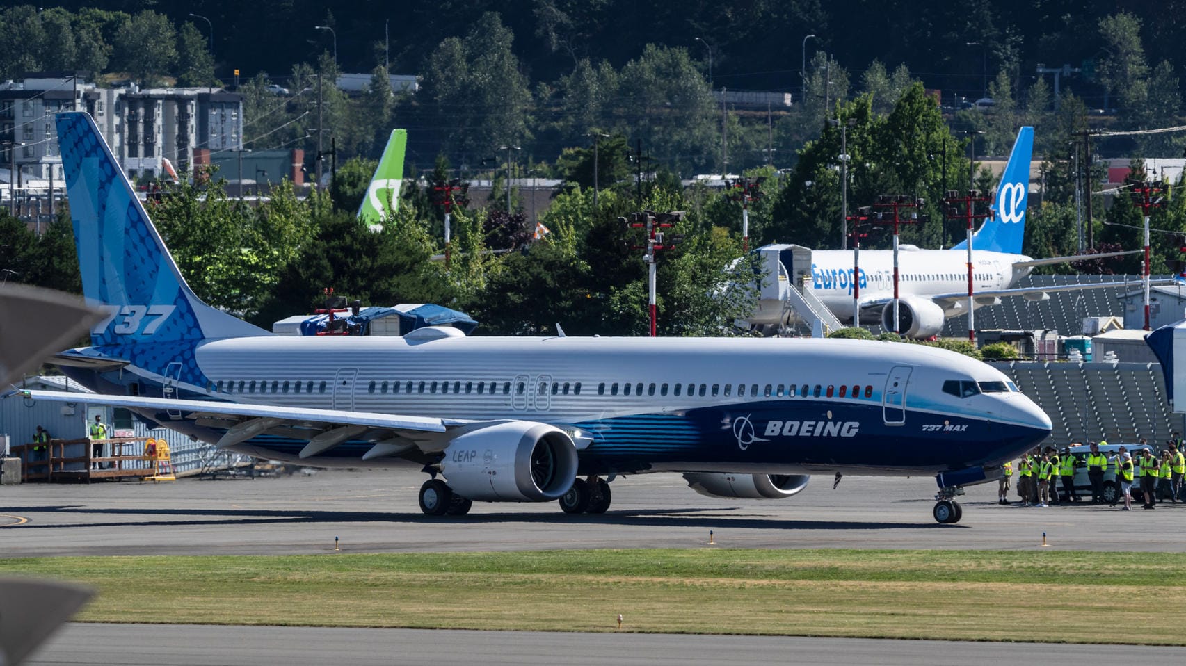 Boeing's 737 Max (Archivbild): Zwei Abstürze des Flugzeugmodells haben den Flugzeugbauer Boeing in Erklärungsnot gebracht. Boeing's 737 Max (Archivbild): Zwei Abstürze des Flugzeugmodells haben den Flugzeugbauer Boeing in Erklärungsnot gebracht.