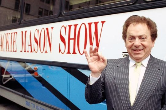 US-Komiker Jackie Mason ist im Alter von 93 Jahren gestorben.