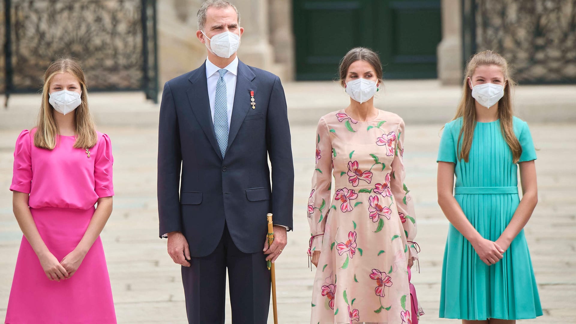 Die spanischen Royals (v.l.): Prinzessin Leonor, König Felipe, Königin Letizia und Prinzessin Sofía. Die spanischen Royals (v.l.): Prinzessin Leonor, König Felipe, Königin Letizia und Prinzessin Sofía.