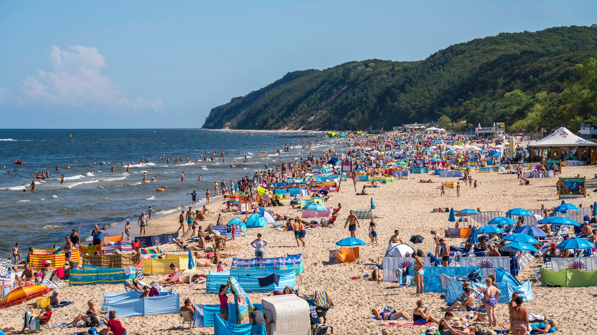 Badestrand und Steilküste: Im Sommer tummeln sich in Misdroy die Urlauber.