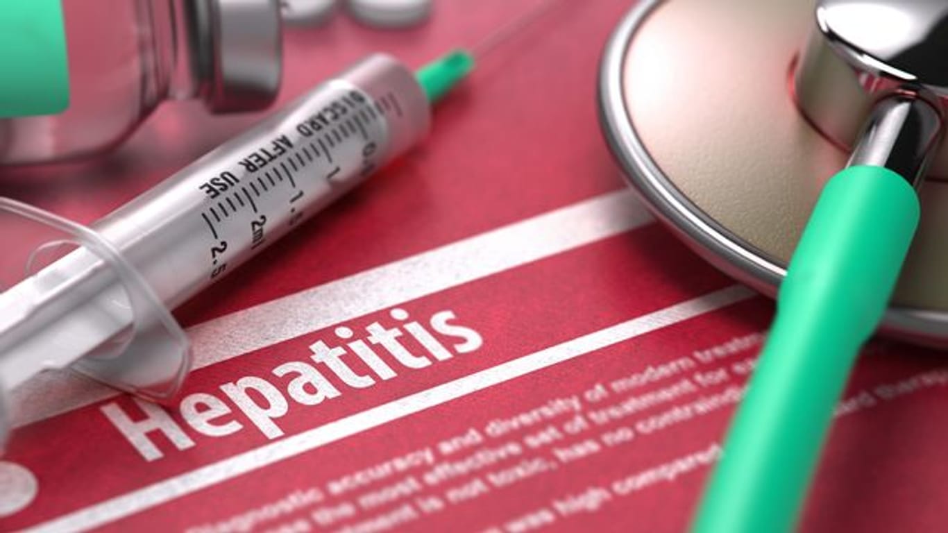 Alle 30 Sekunden stirbt auf der Welt ein Mensch an einer durch Hepatitis bedingten Krankheit.