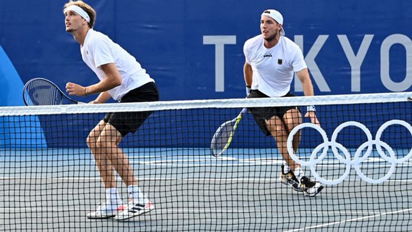 Das letzte im Wettbewerb verbliebene deutsche Herren-Doppel ist in das Olympia-Viertelfinale eingezogen.