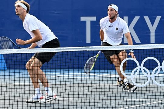 Das letzte im Wettbewerb verbliebene deutsche Herren-Doppel ist in das Olympia-Viertelfinale eingezogen.