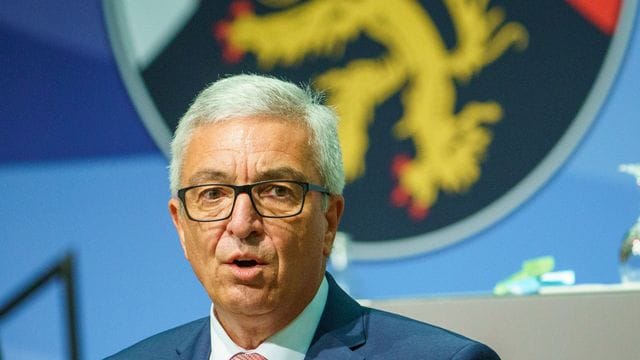 Der rheinland-pfälzische Innenminister Roger Lewentz Der rheinland-pfälzische Innenminister Roger Lewentz