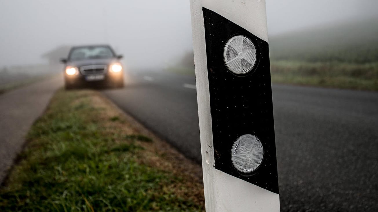 Nur im Notfall: Zum kurzen Parken vorm Bäcker ist der Warnblinker tabu.