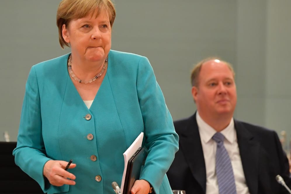 Angela Merkel und Helge Braun: Der Minister ist Merkels Mann für das Grobe.