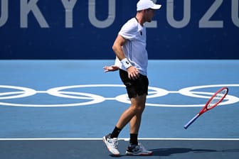 Dominik Koepfer: Der deutsche Tennisspieler schied bei seiner Olympia-Premiere im Achtelfinale aus und warf zwischenzeitlich den Schläger weg.