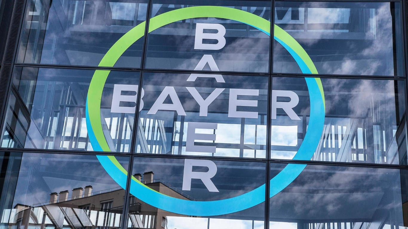 Logo des Chemiekonzerns Bayer: Die Altlasten der übernommenen Firma Monsanto lassen dem deutschen Konzern keine Ruhe.