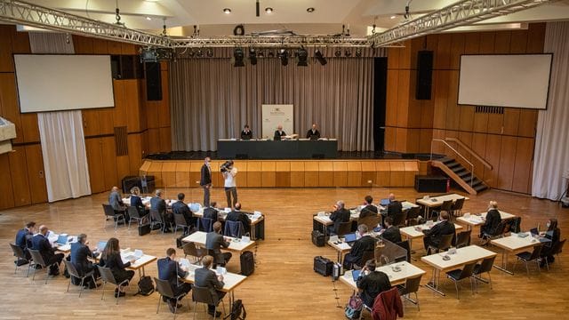 Aktionäre klagen gegen VW-Holding Aktionäre klagen gegen VW-Holding