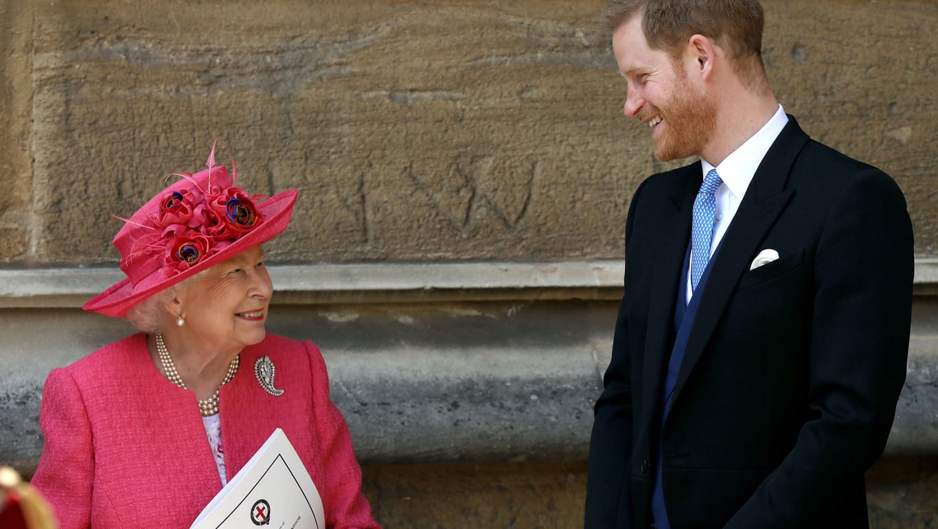 Die Queen und Prinz Harry: Er ist diesen Sommer offenbar nicht bei ihr willkommen.