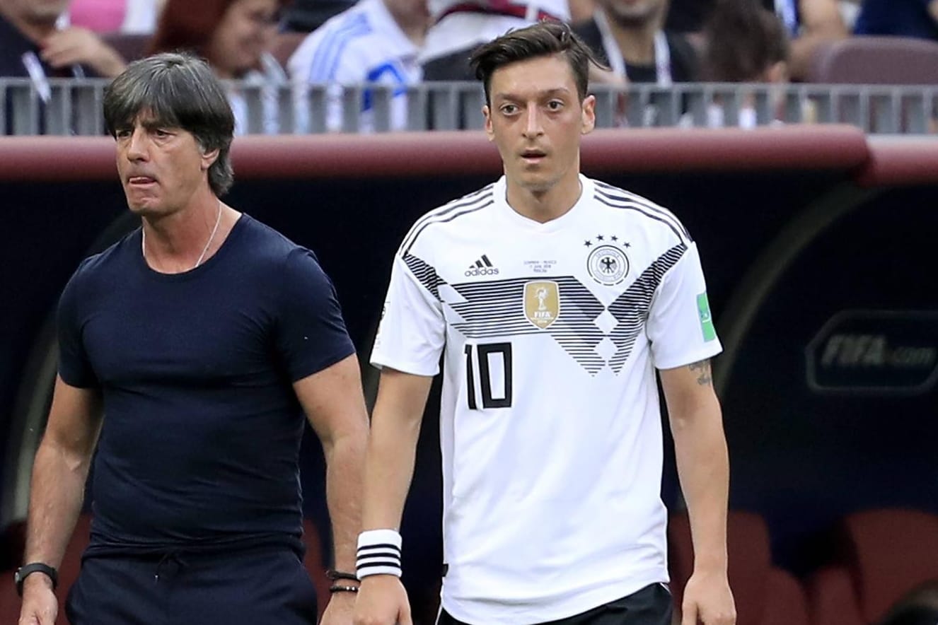 Im Unfrieden auseinander gegangen: Jogi Löw und Mesut Özil (v.l.).