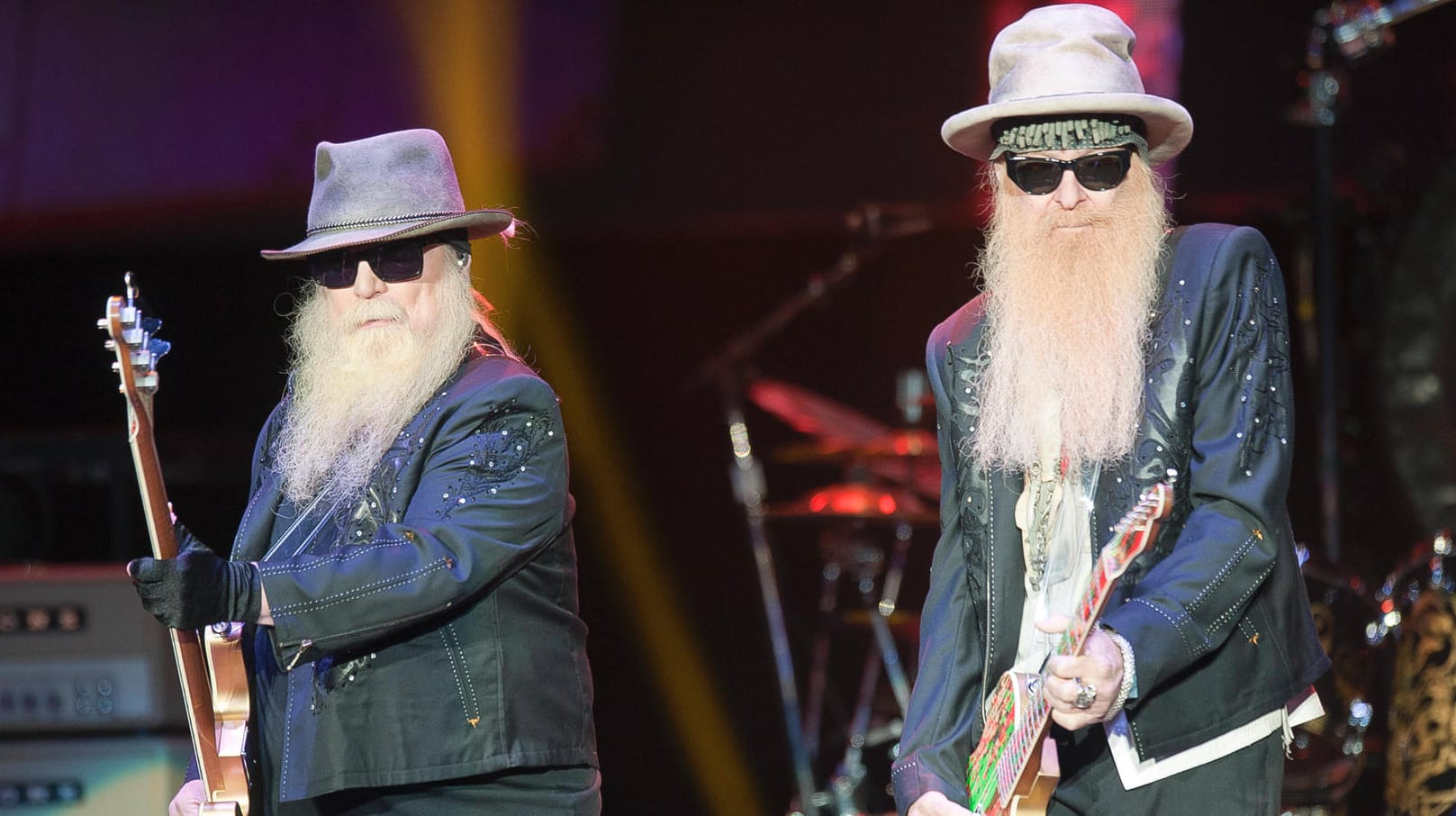 ZZ Top bei einem Konzert 2019: Dusty Hill (l.) und Billy Gibbons (r.).