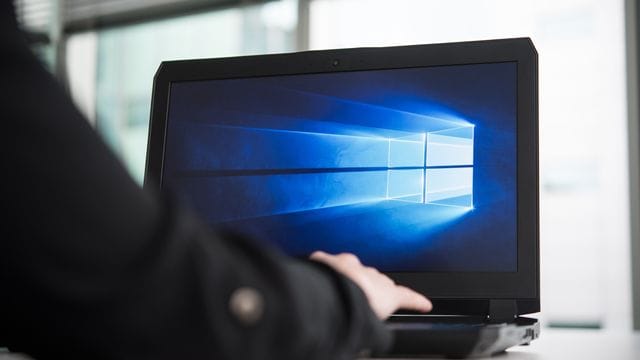 Antivirus-Programme, wie der Microsoft Defender, sollen Schutz vor Trojanern, Spyware und anderen Bedrohungen aus dem Netz bieten. Antivirus-Programme, wie der Microsoft Defender, sollen Schutz vor Trojanern, Spyware und anderen Bedrohungen aus dem Netz bieten.
