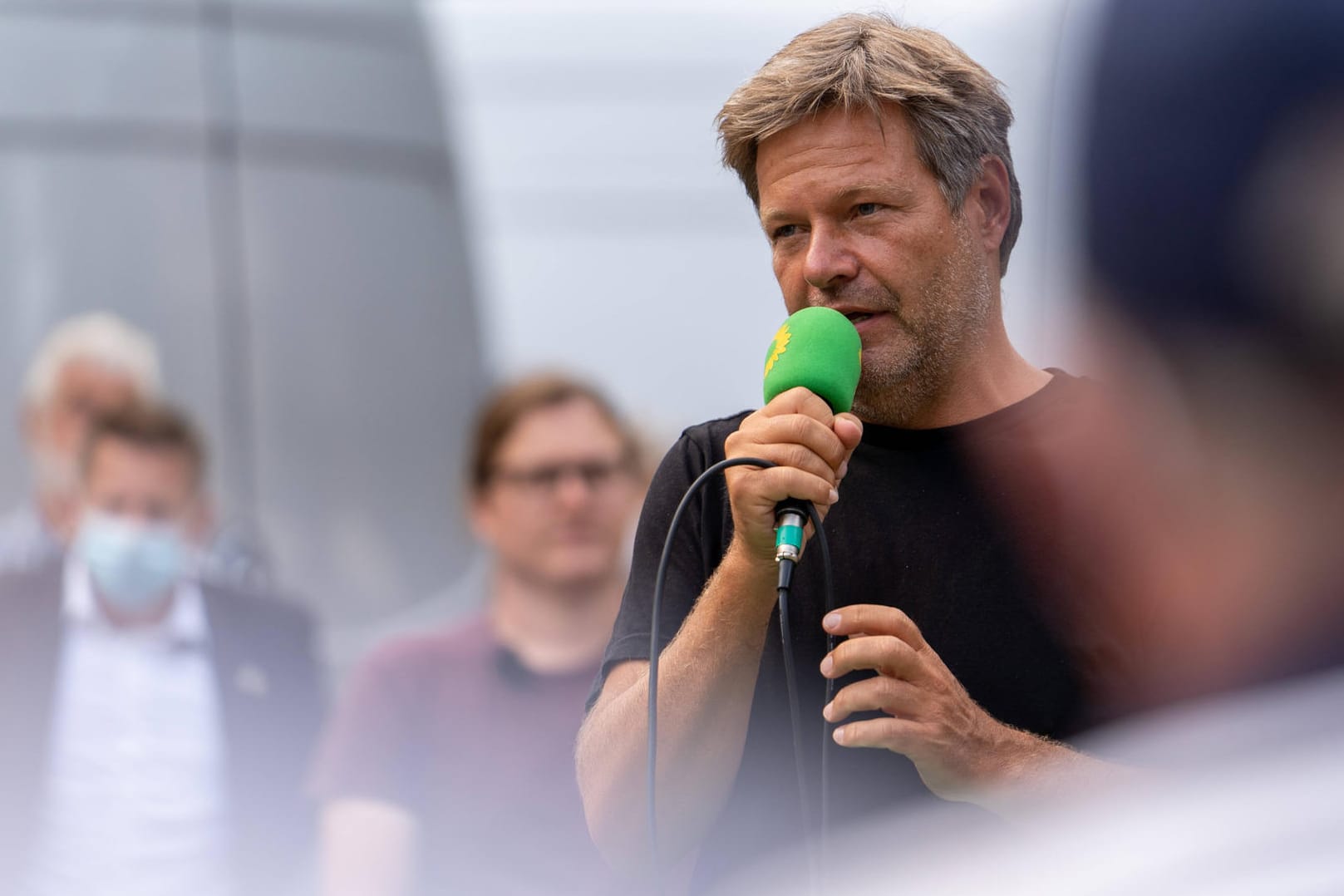 Robert Habeck auf seiner Küstentour: Welche Rolle nimmt er im Wahlkampf ein?