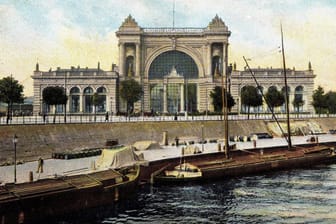 Blick auf den Lehrter Bahnhof zu Beginn des 20. Jahrhunderts: An dieser Stelle steht heute der uns bekannte Berliner Hauptbahnhof.