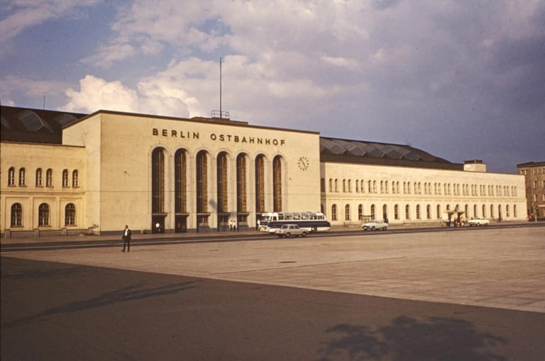 Berlin-Ostbahnhof in 1955: Zwischenzeitlich war er der Hauptbahnhof Berlins.