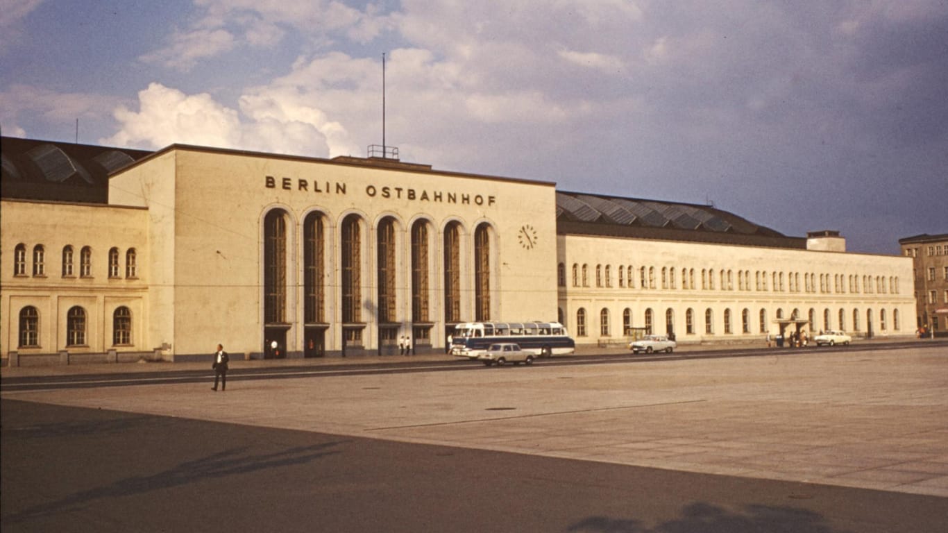 Berlin-Ostbahnhof in 1955: Zwischenzeitlich war er der Hauptbahnhof Berlins.