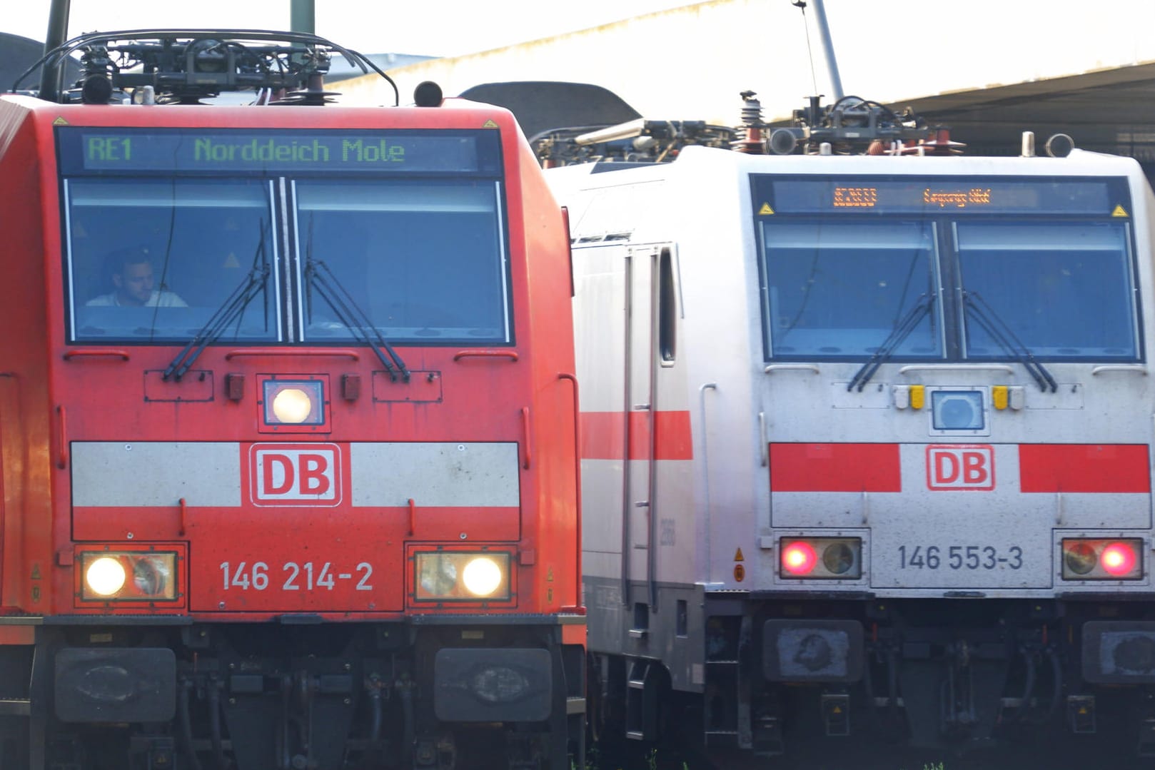 Stillstand (Symbolbild): Im Tarifstreit zwischen der GDL und der deutschen Bahn dürfte die interne Konkurrenz zwischen den Gewerkschaften eine größere Rolle spielen. Stillstand (Symbolbild): Im Tarifstreit zwischen der GDL und der deutschen Bahn dürfte die interne Konkurrenz zwischen den Gewerkschaften eine größere Rolle spielen.