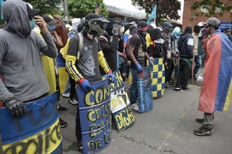 Proteste in Cali im Mai: Die deutsche Staatsbürgerin Strößer schloss sich einer Protestgruppe an – und muss nun Kolumbien verlassen.