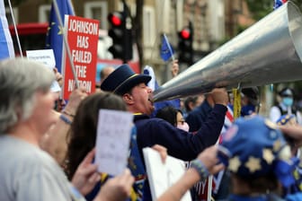 Pro-EU-Demonstranten in London: Der Brexit stellt viele Branchen in Großbritannien vor eine ungewisse Zukunft.