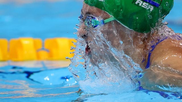 Tatjana Schoenmaker schwimmt in Weltrekordzeit zum Olympiasieg über 200 Meter Brust. Tatjana Schoenmaker schwimmt in Weltrekordzeit zum Olympiasieg über 200 Meter Brust.