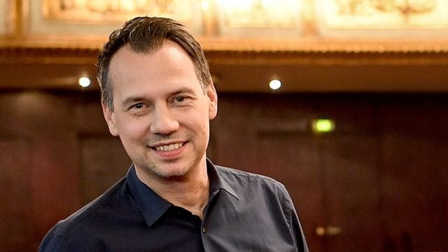 Sebastian Fitzek wollte eigentlich mal Schlagzeuger werden. Sebastian Fitzek wollte eigentlich mal Schlagzeuger werden.