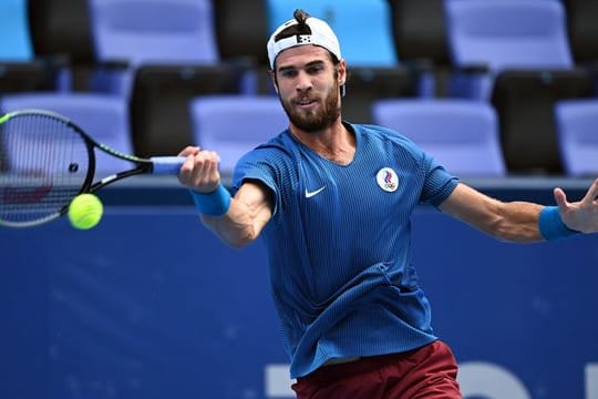 Karen Chatschanow steht im Tennis-Endspiel der Olympischen Spiele in Tokio.