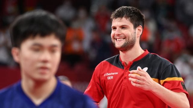 Strahlt über seine zweite Einzel-Medaille bei Olympia: Dimitrij Ovtcharov (r).