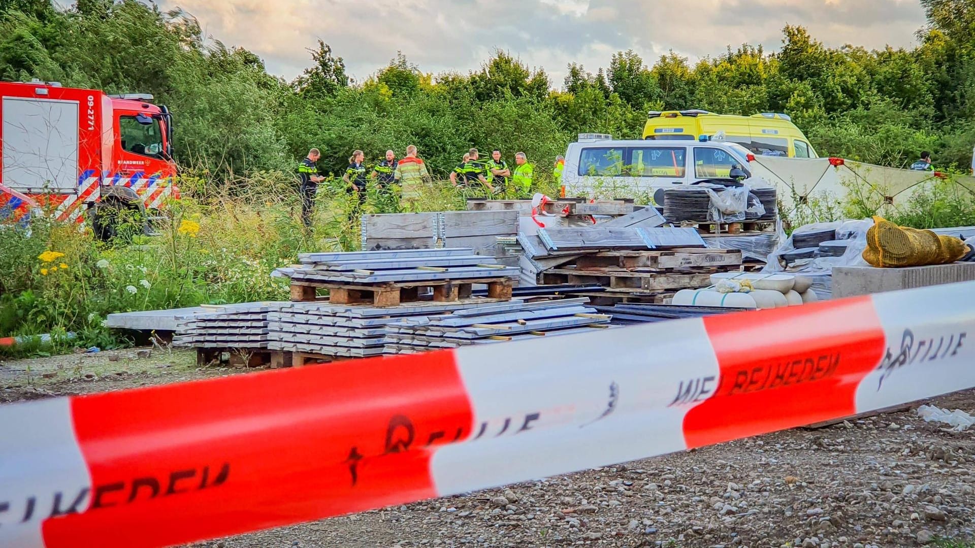 Die Unfallstelle in IJsselstein in der Nähe von Utrecht: Der erst 16 Jahre alte Noah Gesser und sein Bruder starben bei einem Zusammenprall.