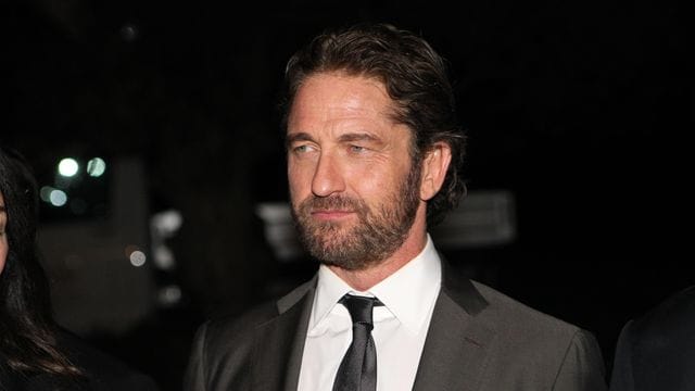 Erst Scarlett Johansson, nun auch Gerard Butler: Die beiden Filmstars nehmen es jeweils mit den Leuten hinter ihren Kinohits auf.