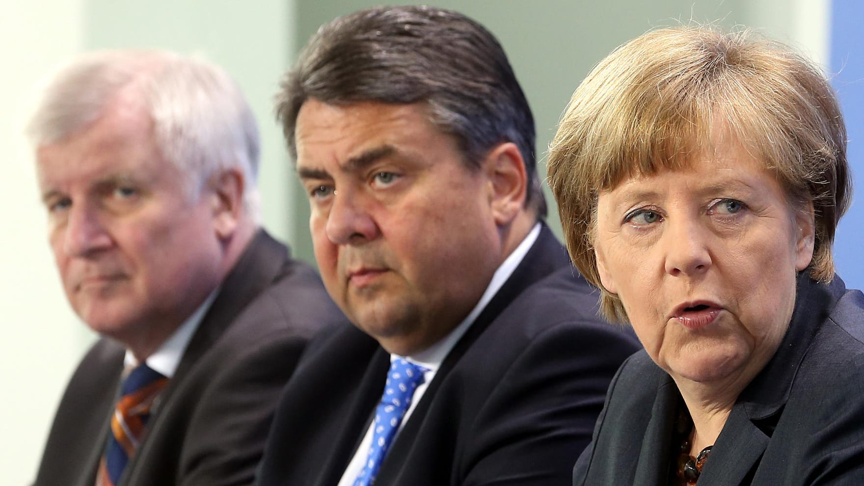 Genießen ihre Parteien kein Vertrauen mehr? CSU-Chef Horst Seehofer, SPD-Vorsitzender Sigmar Gabriel und CDU-Chefin Angela Merkel.