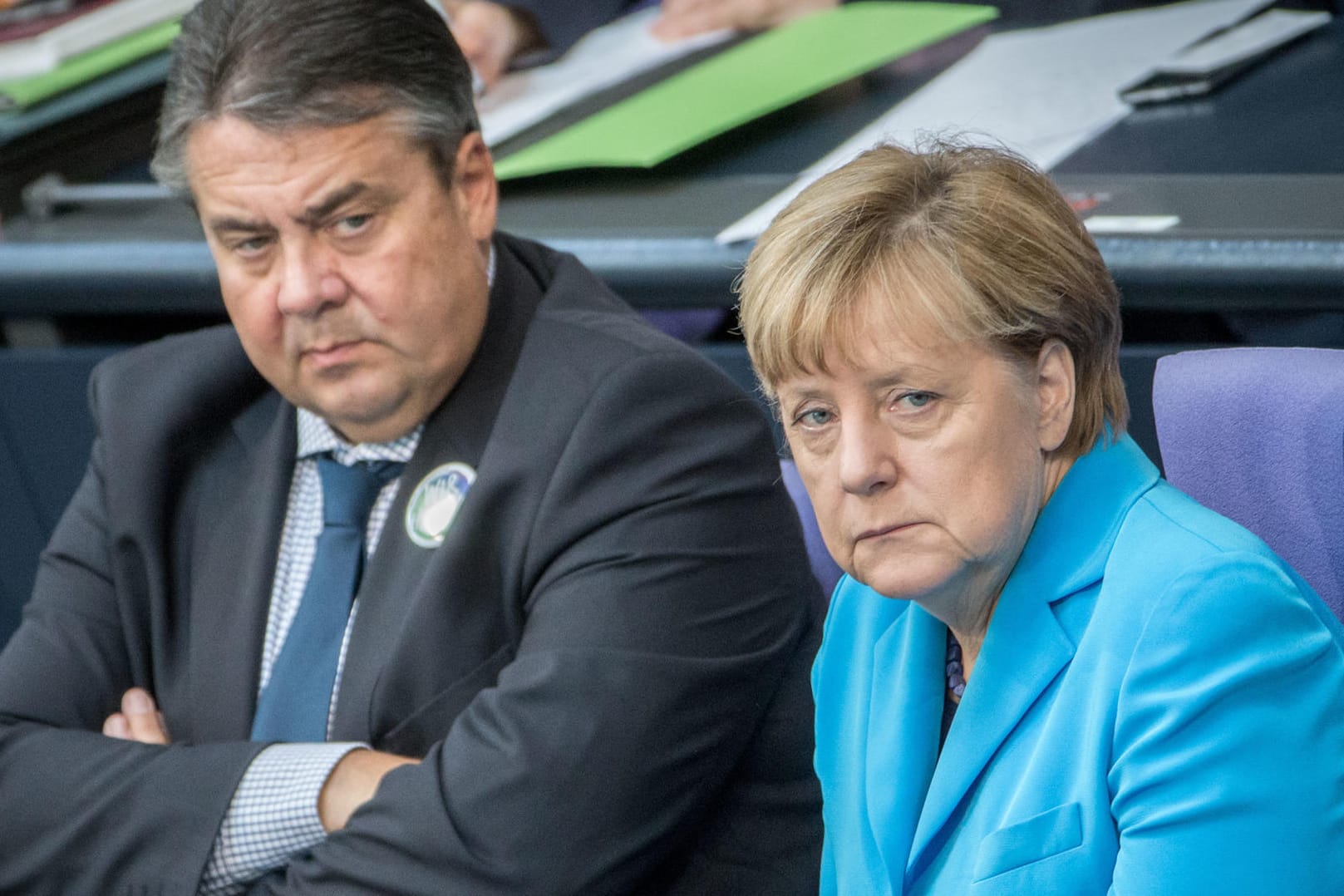 Schwieriger Zeiten für die Chefs von SPD und CDU, Sigmar Gabriel und Angela Merkel.