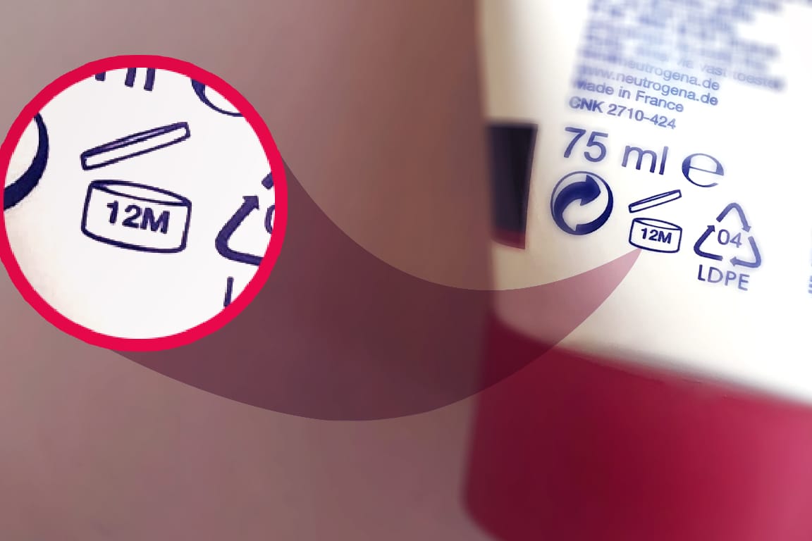 Rückseite einer Handcreme: Das kryptische Symbol auf Kosmetikprodukten liefert Ihnen nützliche Informationen.