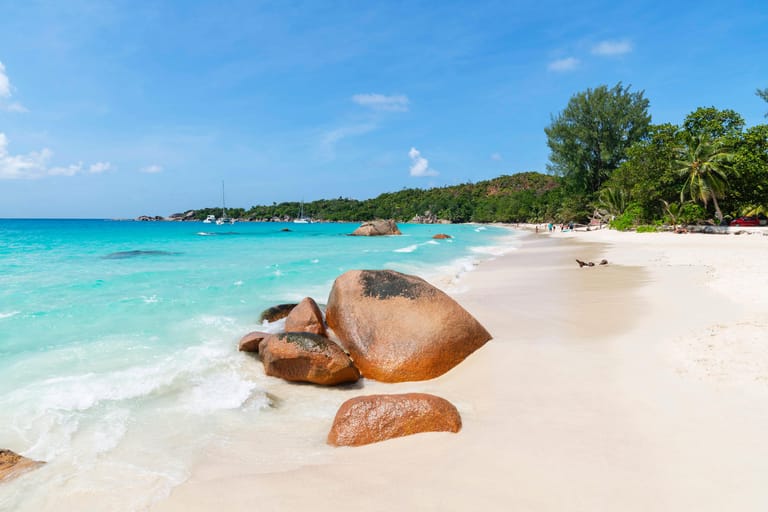 Seychellen: Seit Mitte Februar gilt das Reiseziel als Hochrisikogebiet, zuvor war es bereits als Corona-Risikogebiet eingestuft.