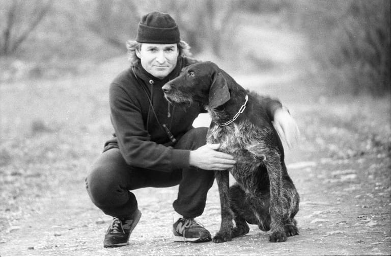 1984: Fritz Wepper mit seinem Hund beim Jogging