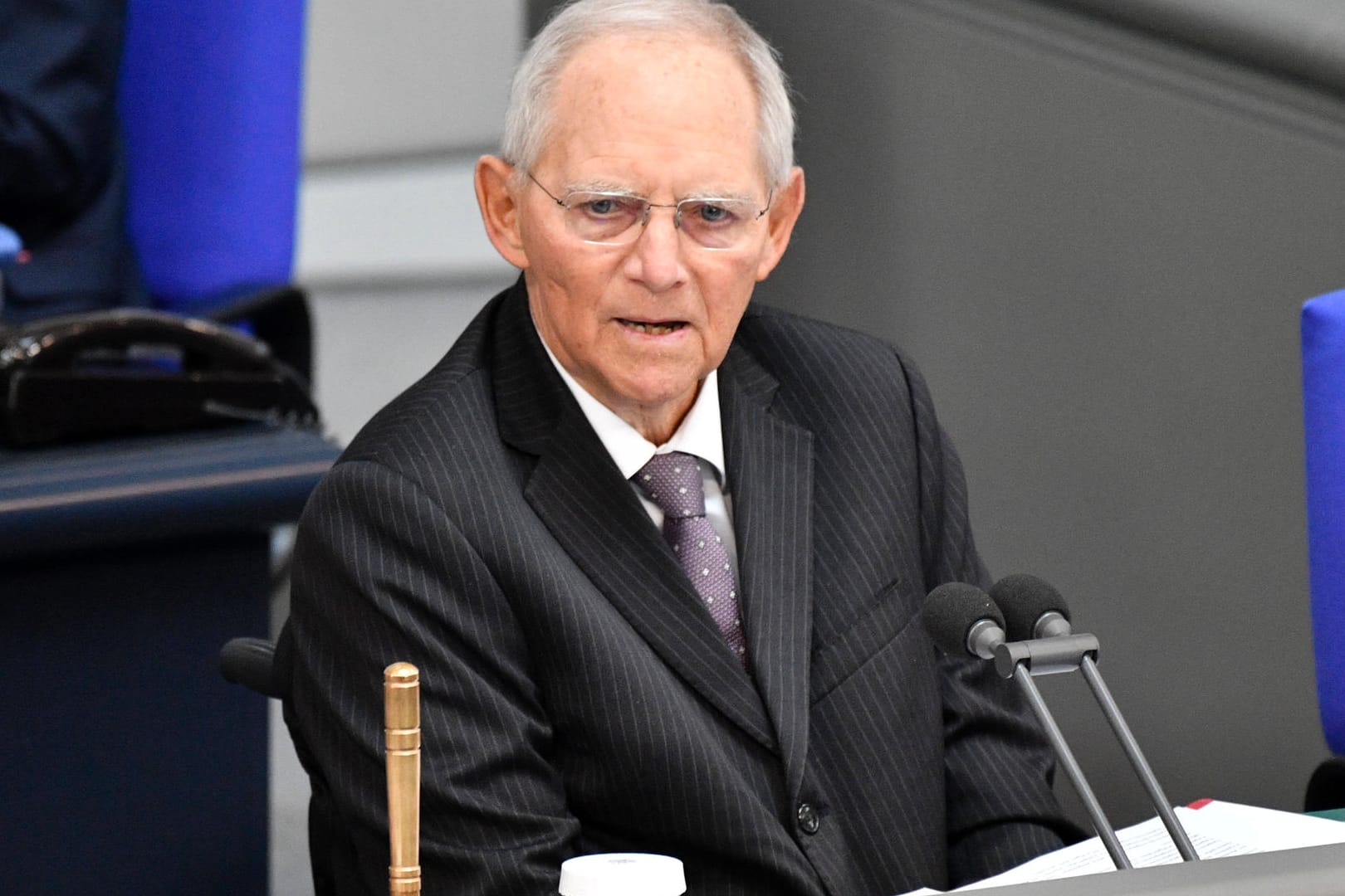 Wolfgang Schäuble: Als derzeitiger Bundestagspräsident spielt er eine zentrale Rolle in den Parlamentssitzungen.