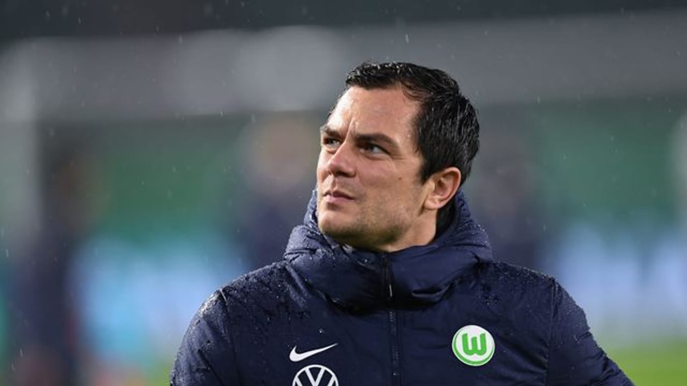 Sportdirektor Marcel Schäfer verlängerte seinen Vertrag beim VfL Wolfsburg.