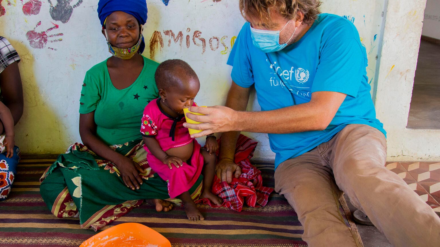 Helfen auch Sie Kindern in akuter Not und unterstützen Sie die weltweite UNICEF-Nothilfe mit Ihrer Spende.