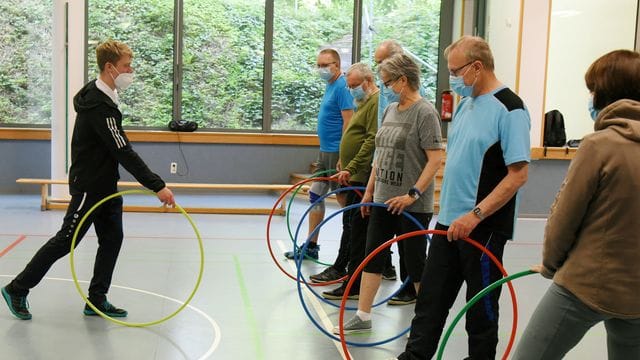 Experten erwarten einen "relevanten Bedarf" nach Rehabilitation für Long-Covid-Patienten.