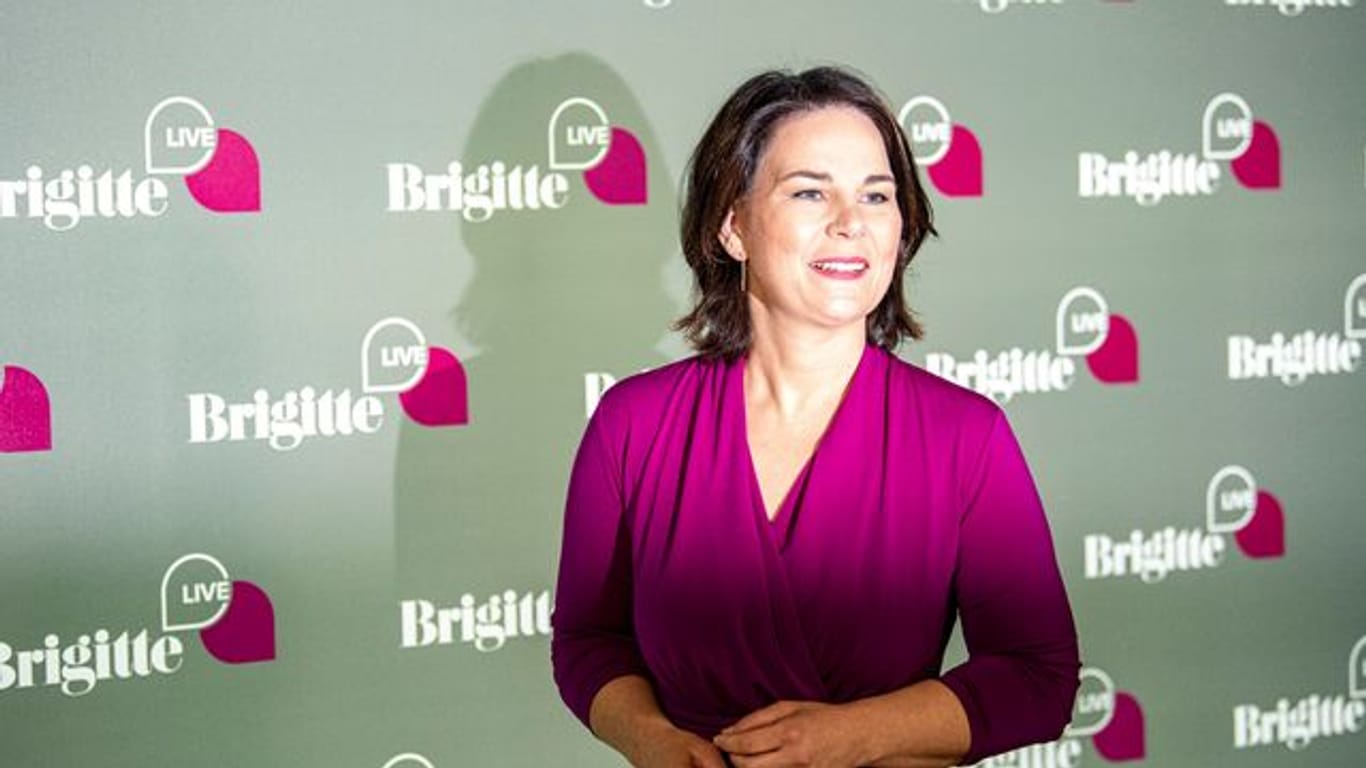 Bei "Brigitte Live" wehrt sich Grünen-Kanzlerkandidatin Annalena Baerbock gegen Vorwürfe.