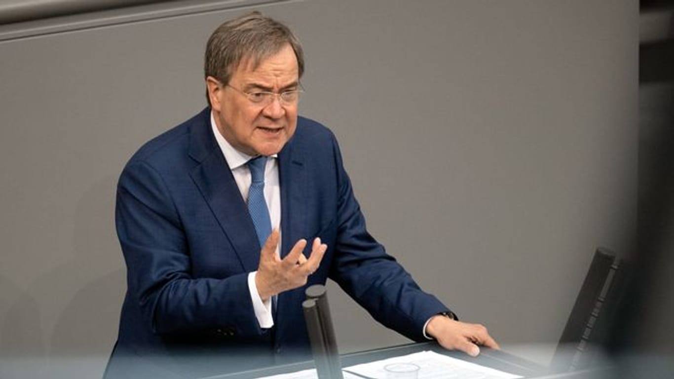 Armin Laschet, CDU-Kanzlerkandidat, CDU-Bundesvorsitzender und Ministerpräsident von Nordrhein-Westfalen, bei der Sitzung des Deutschen Bundestags.