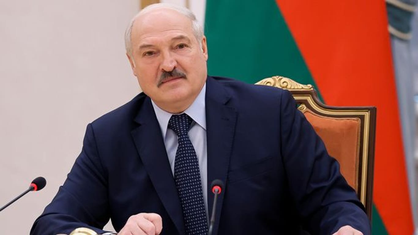 "Sollen sie doch über Finnland ihre Waren nach Russland und China liefern": Belarus' Machthaber Lukaschenko will den Warenverkehr durch sein Land unterbinden.