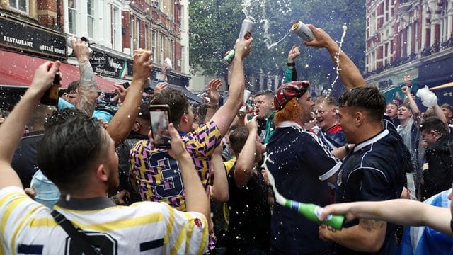 Schottland ist längst raus aus der EM - für einige Fans der Fußballnationalmannschaft hatte das Turnier aber unschöne Folgen.