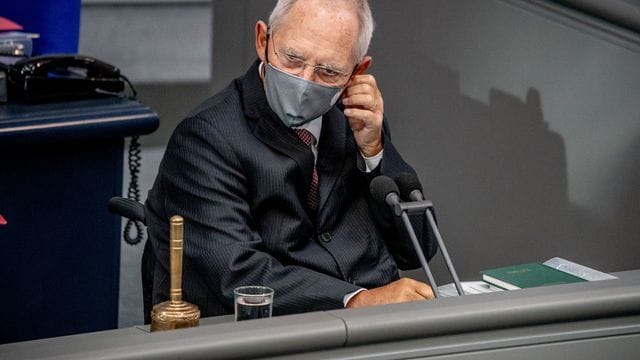 Bundestagspräsident Wolfgang Schäuble (CDU) hatte die Maskenpflicht vergangenen Herbst eingeführt.