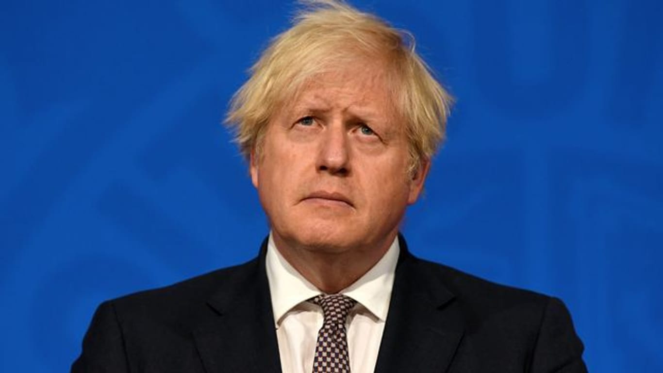 Scharfe Kritik an der Krisenpolitik von Boris Johnson.