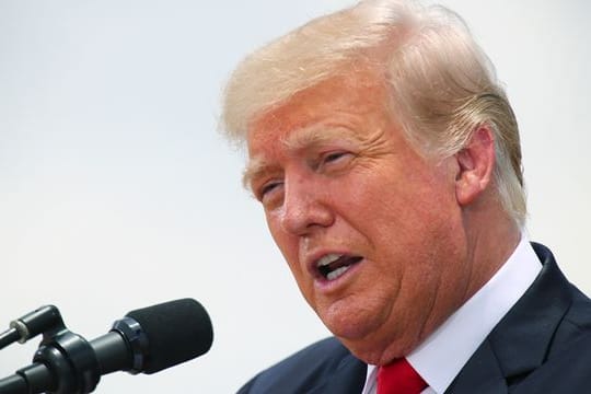 Sieht eine Verletzung seiner Redefreiheit und zieht vor Gericht: Ex-US-Präsident Donald Trump.
