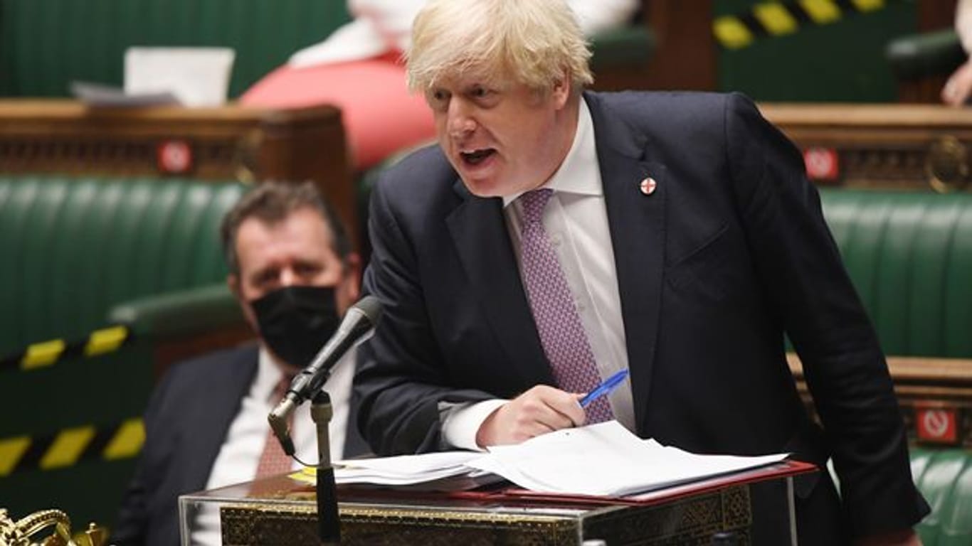 Der britische Premierminister Boris Johnson bekommt wegen der angekündigten Corona-Lockerungen viel Gegenwind.